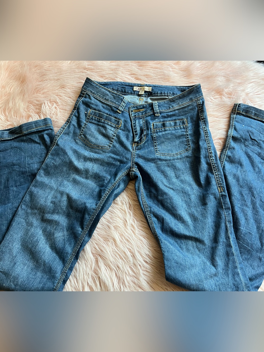 Cabi Jeans Women’s Blue Denim Jeans - Classic Straight Fit. Low Rise. Luxury.